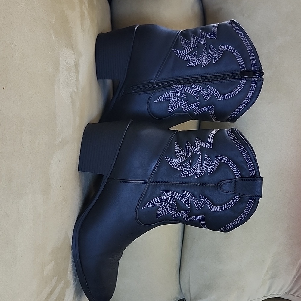 cowgirl boots